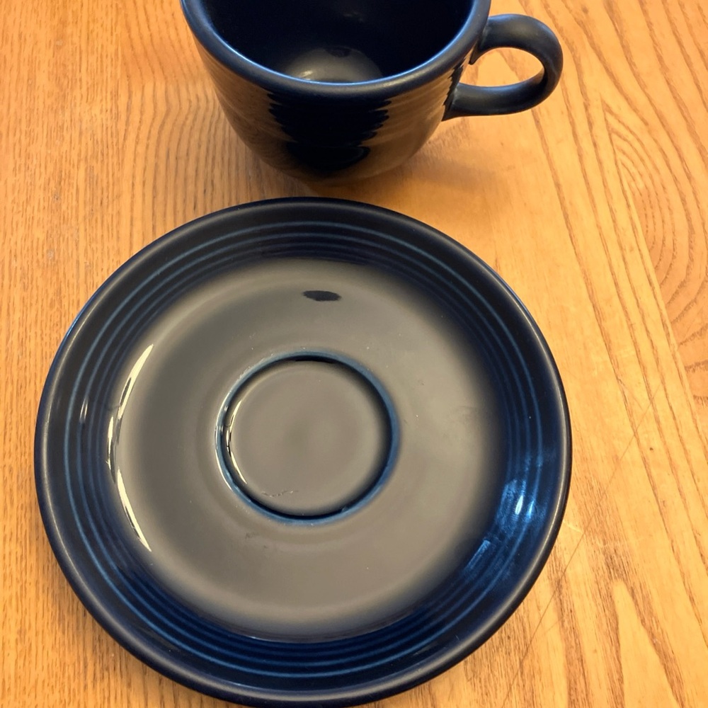 Fiestaware set of 7 tea cups & saucers with sugar/creamer with tray vintage - Picture 10 of 16
